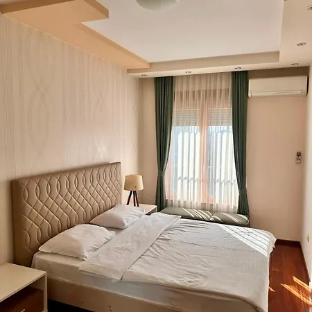 Apartament Heart Of Center Athos 3 *